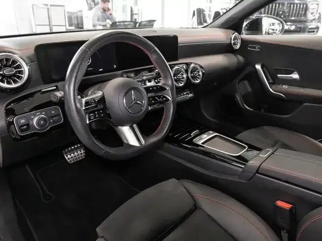 Mercedes-Benz CLA 220