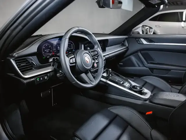 Porsche 992