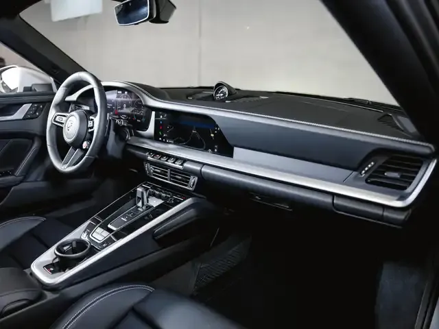 Porsche 992