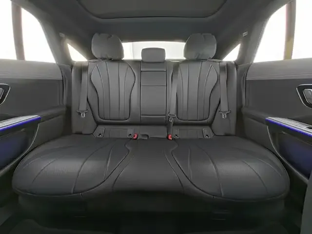 Mercedes-Benz EQE 350