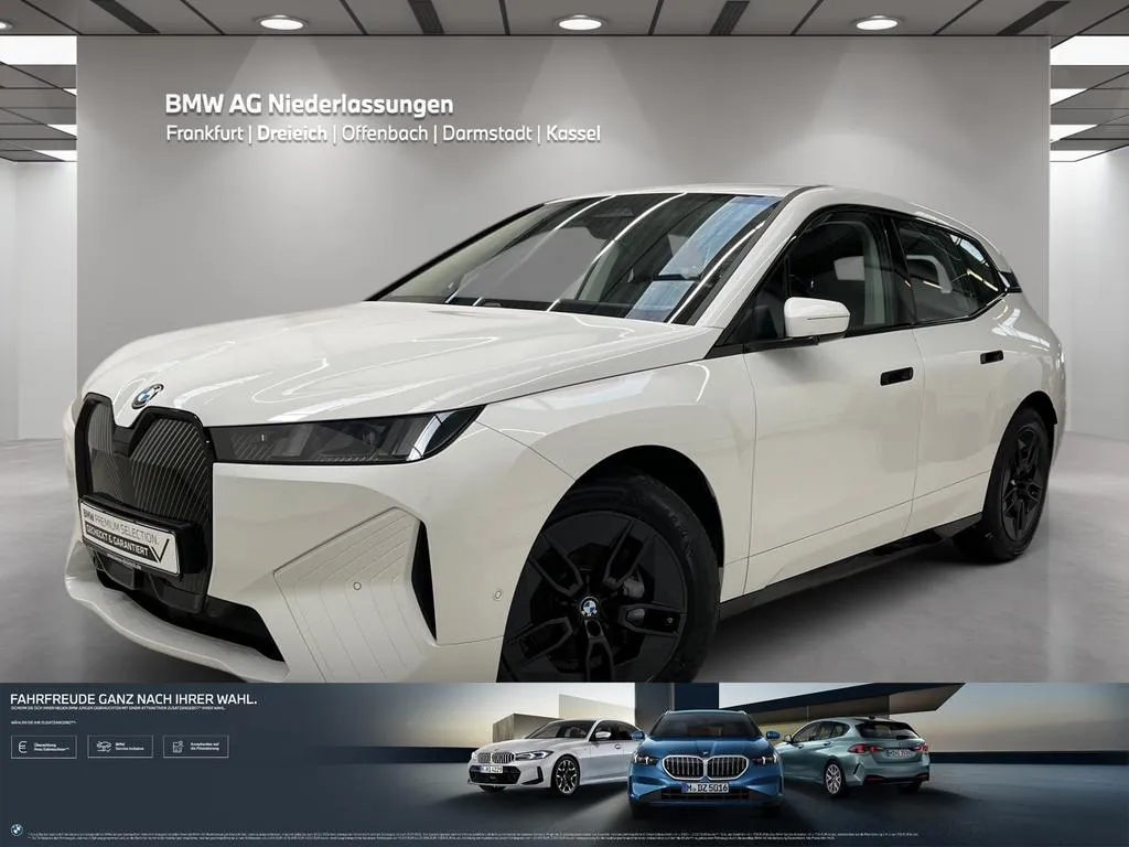 BMW iX