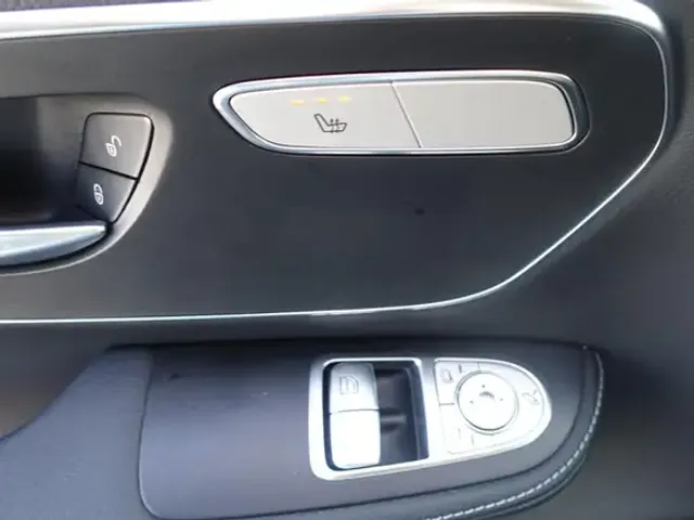 Mercedes-Benz V 250