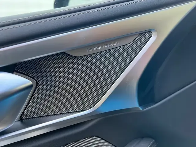 BMW 840