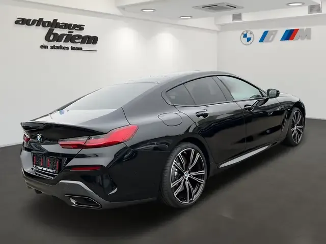 BMW 840
