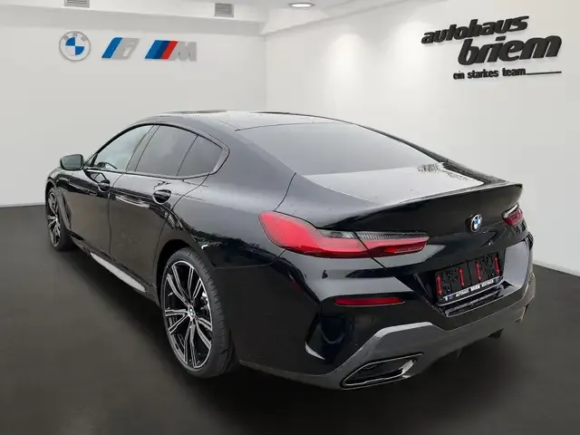 BMW 840
