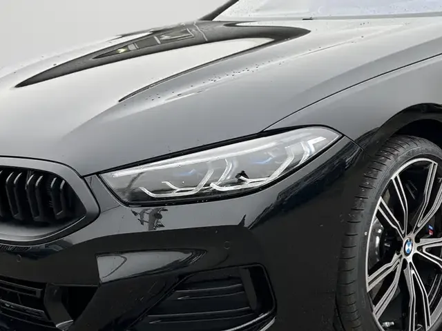 BMW 840