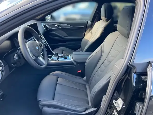 BMW 840