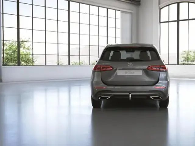 Mercedes-Benz B 200