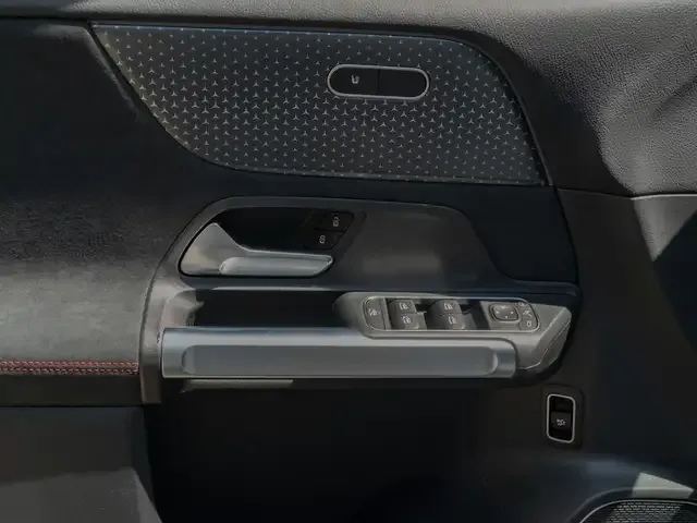 Mercedes-Benz GLB 250