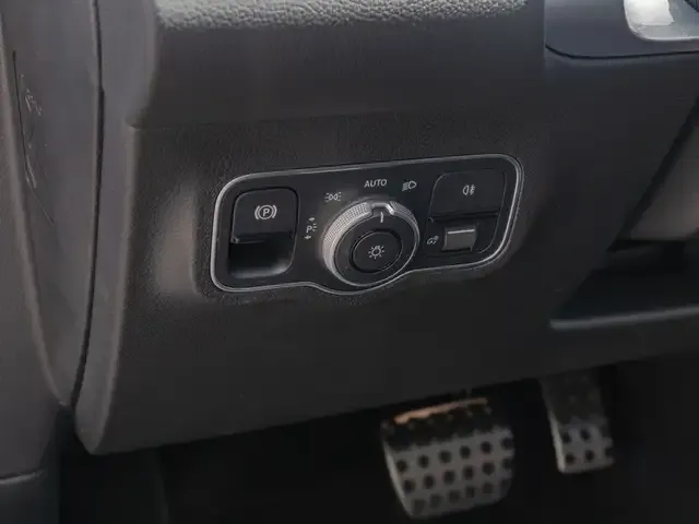 Mercedes-Benz GLB 250