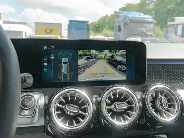 Mercedes-Benz GLB 250