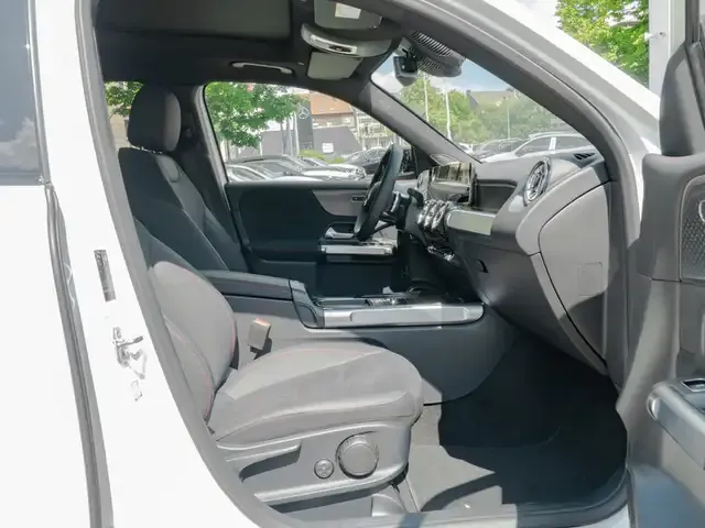 Mercedes-Benz GLB 250