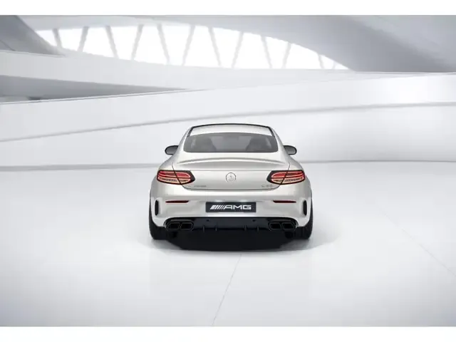 Mercedes-Benz C 63 AMG