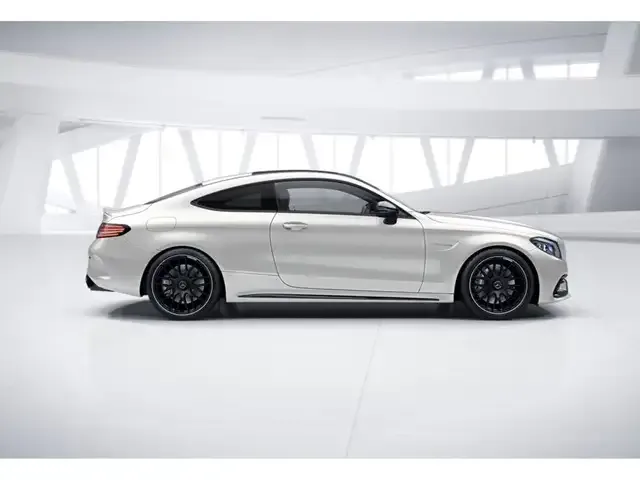 Mercedes-Benz C 63 AMG