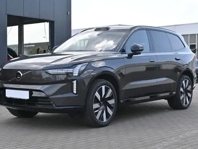 Volvo EX90