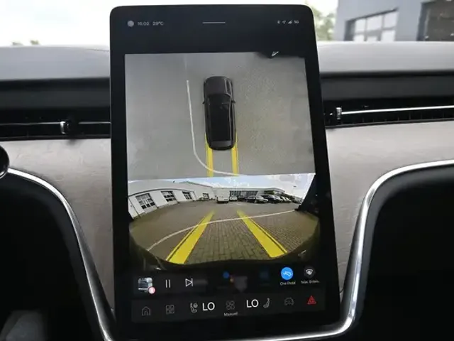Volvo EX90