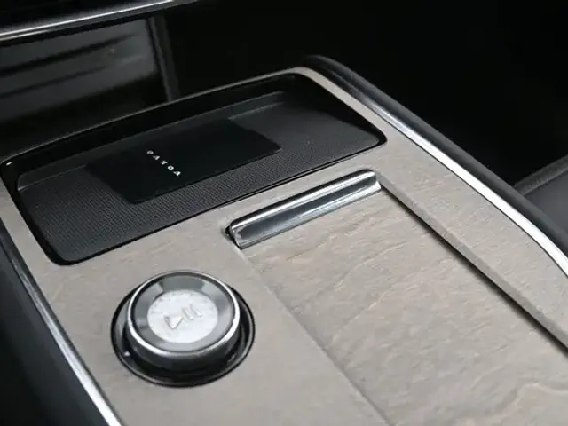 Volvo EX90