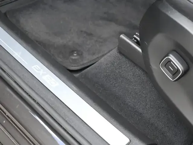 Volvo EX90