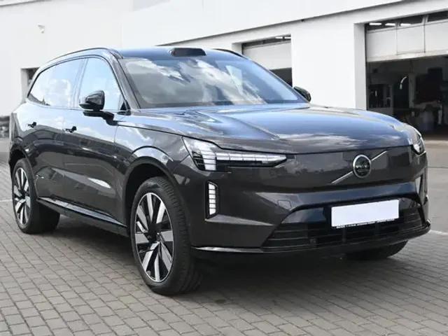 Volvo EX90