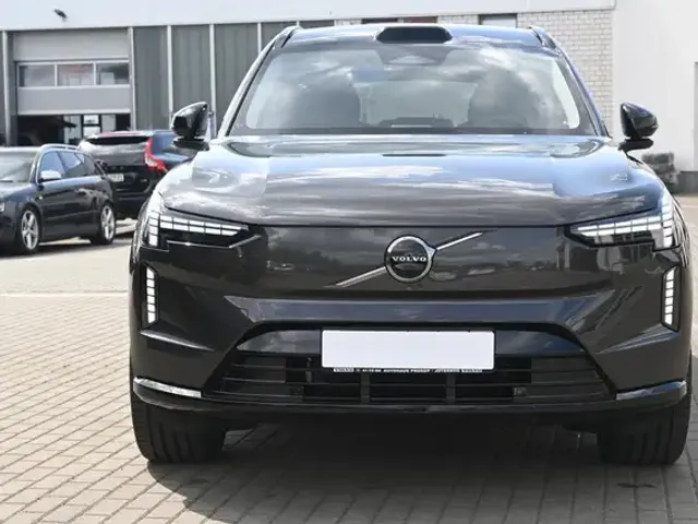 Volvo EX90
