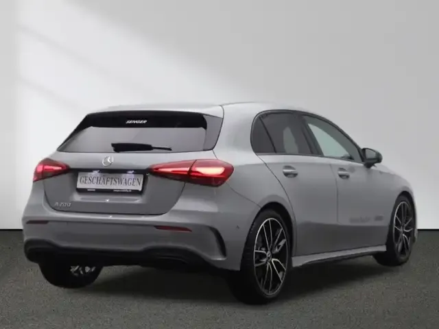 Mercedes-Benz A 200