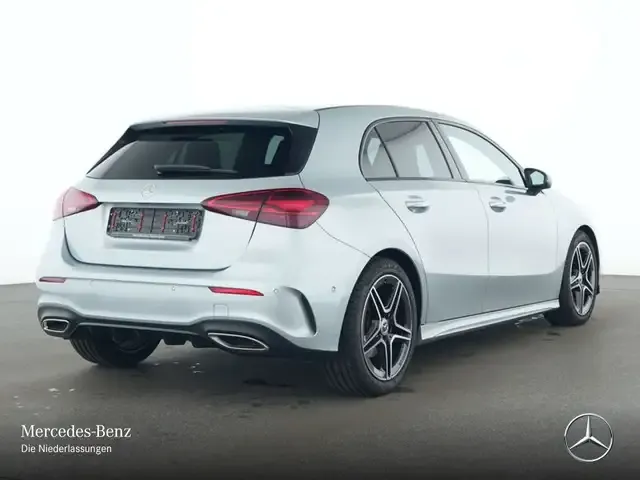 Mercedes-Benz A 220