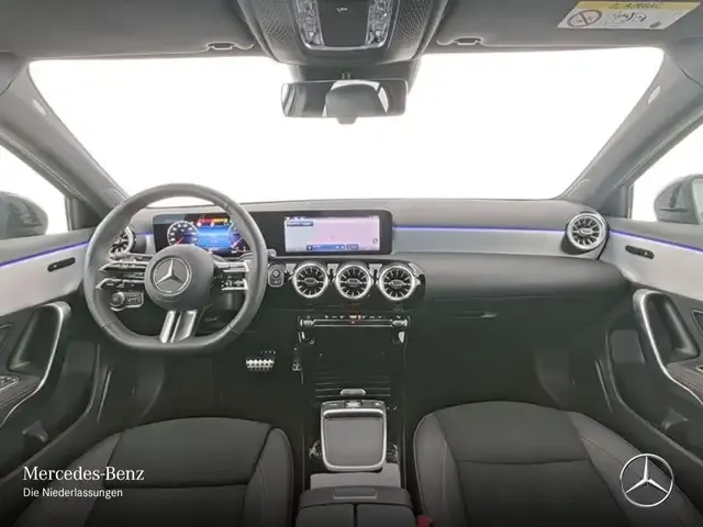 Mercedes-Benz A 220