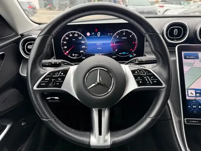 Mercedes-Benz C 220