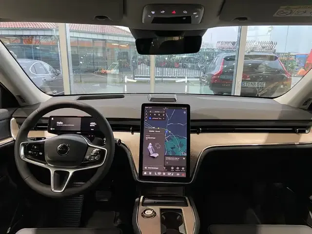 Volvo EX90