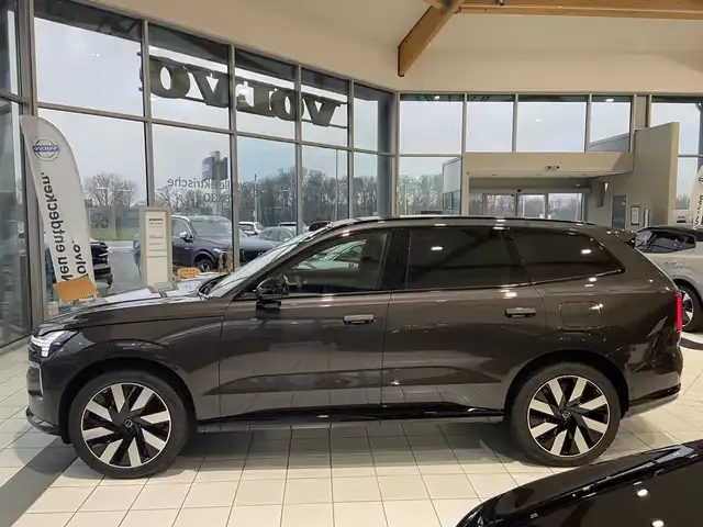 Volvo EX90