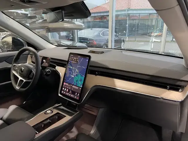 Volvo EX90