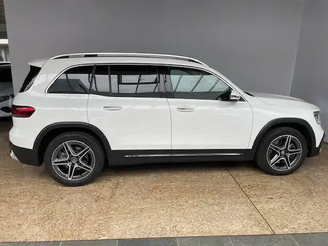 Mercedes-Benz GLB 250