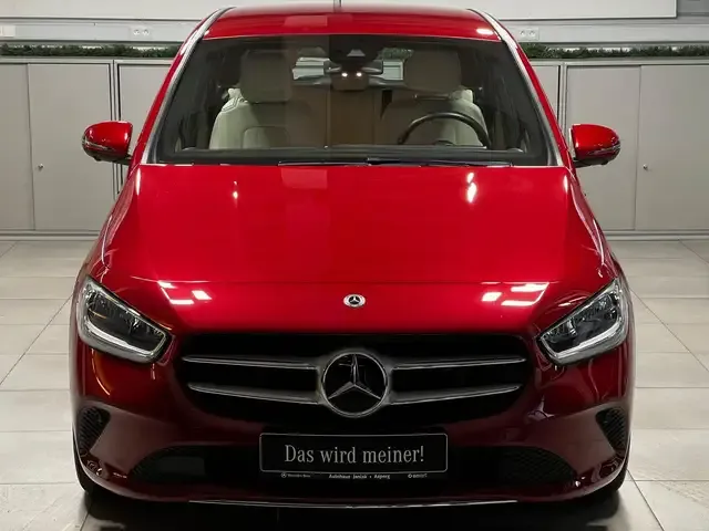 Mercedes-Benz B 250