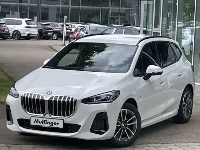 BMW 218