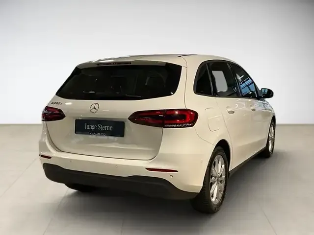 Mercedes-Benz B 250