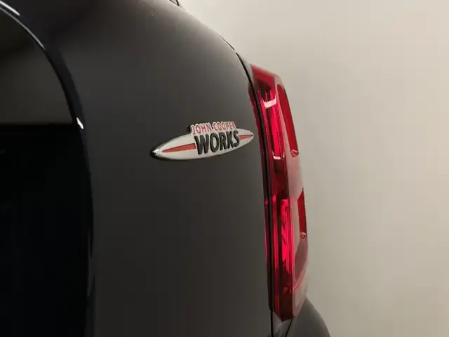 MINI John Cooper Works Countryman
