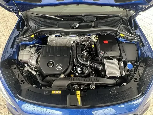 Mercedes-Benz GLA 200