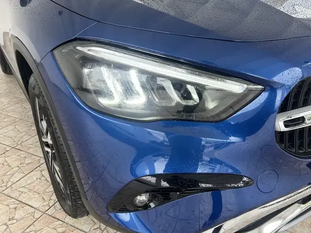 Mercedes-Benz GLA 200