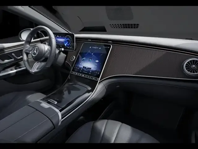 Mercedes-Benz EQE 300