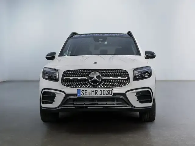 Mercedes-Benz GLB 220