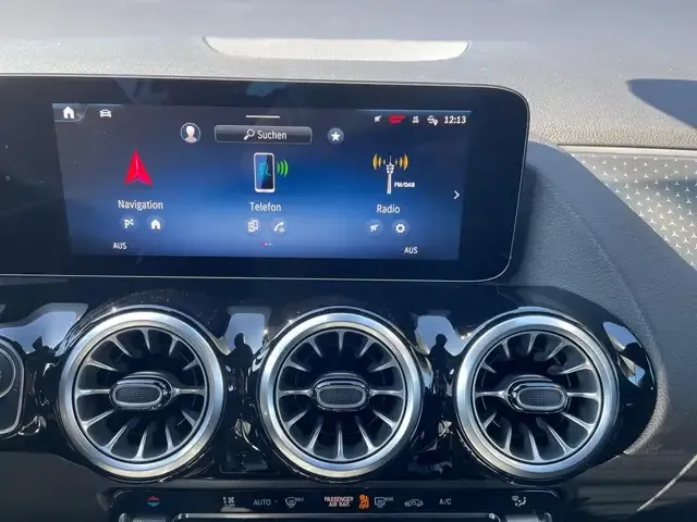 Mercedes-Benz GLA 180