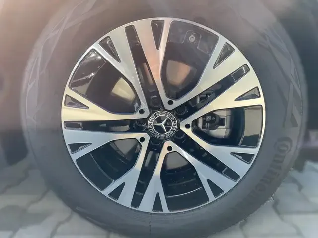 Mercedes-Benz GLA 180