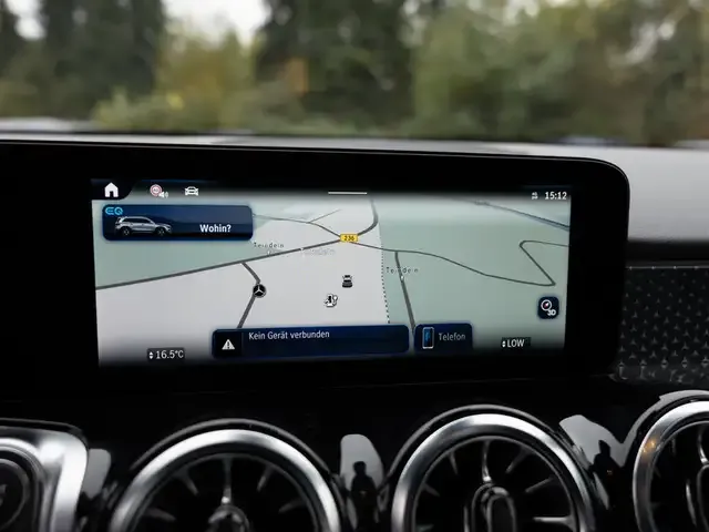 Mercedes-Benz EQB 300