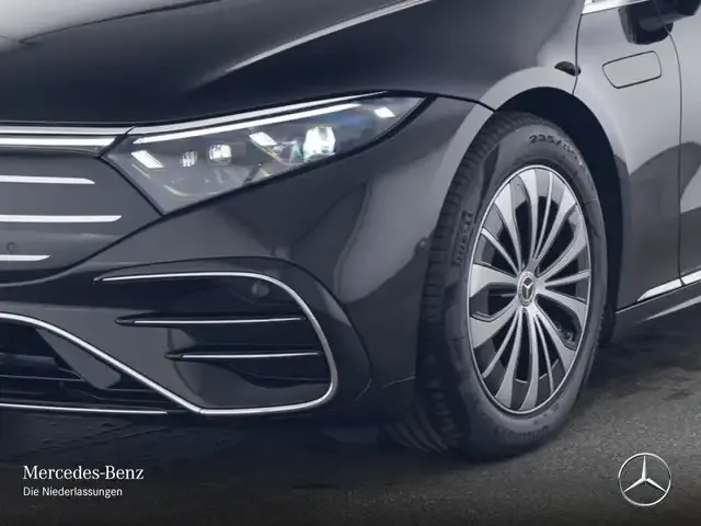 Mercedes-Benz EQS