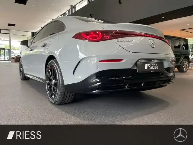 Mercedes-Benz CLA 250