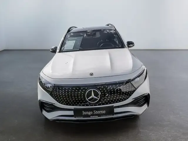 Mercedes-Benz EQB 300