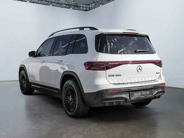 Mercedes-Benz EQB 300