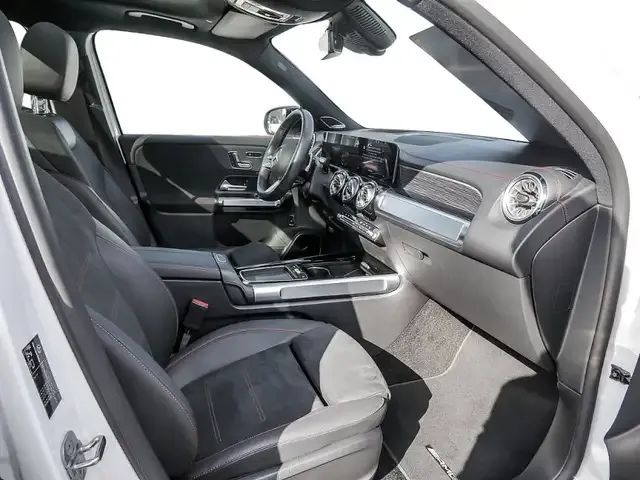 Mercedes-Benz EQB 300