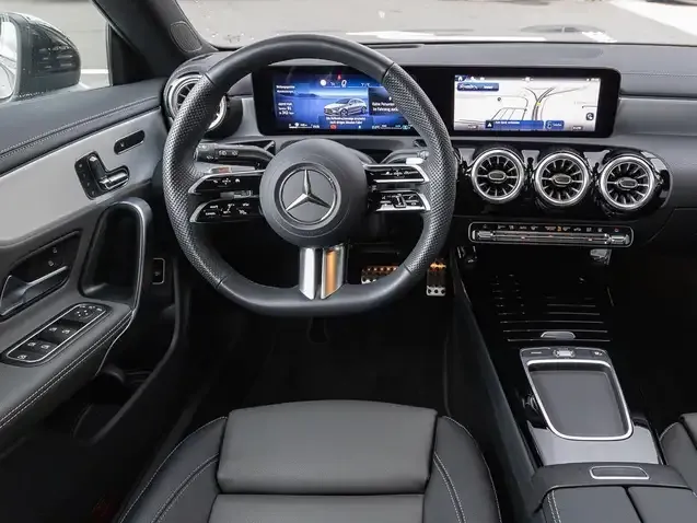 Mercedes-Benz CLA 180