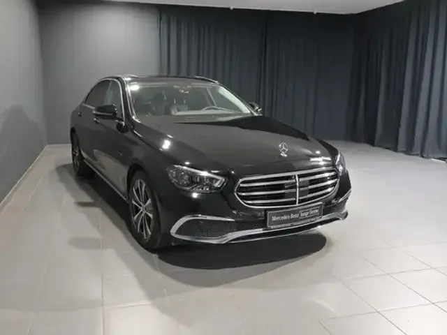 Mercedes-Benz E 300